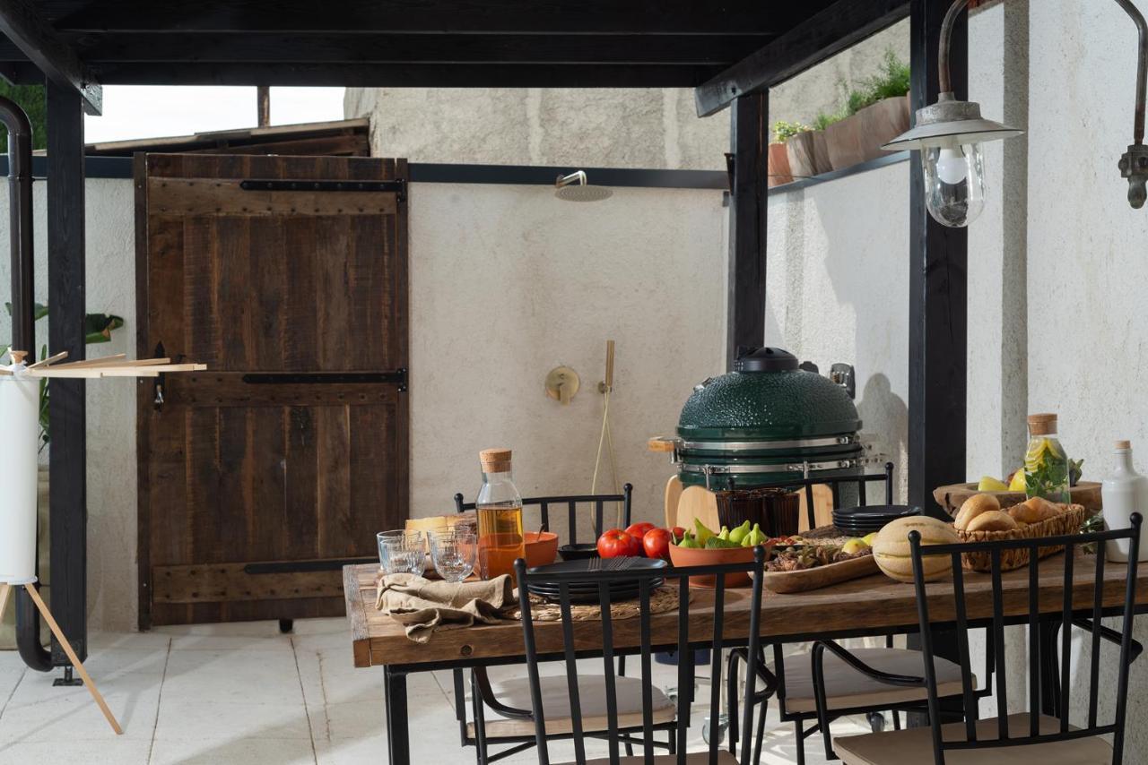 Blacksmith's House - House With Heated Pool Semesterbostad